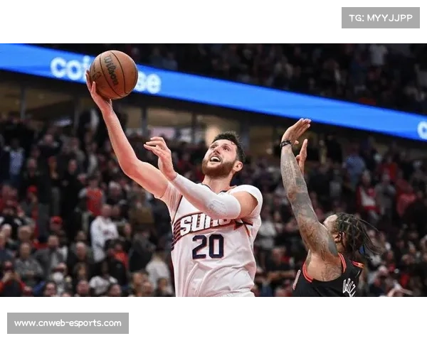 太阳111-102逆转马刺，布克24分7助攻带队收获三连胜
